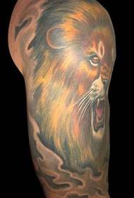पुरुष टैटू पैटर्न - क्लासिक शेर आधा टैटू पैटर्न