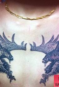 шема на тетоважа со орел од доминантност на градите