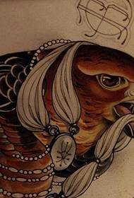 Ried elkenien oan om te genietsjen fan in Jeropeesk en Amerikaansk eagle tatoetepatroon