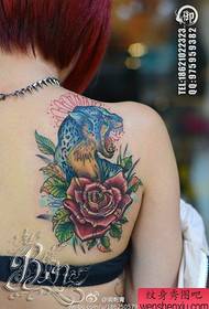 Motif de tatouage de fleur rose populaire léopard filles épaule-populaire
