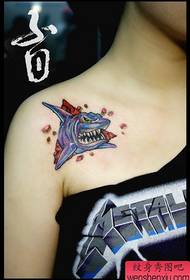 the classic cool shark tattoo pattern on the shoulder of the girl 132412-beauty side waist a giraffe tattoo pattern