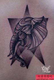 populárny super pekný slonový tetovací vzor