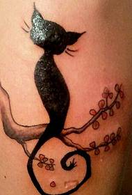 10 очень милый черный кот татуировки