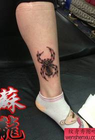 lijepo obojena uzorak tetovaža pauka u boji 132916 muške noge klasičan zgodan uzorak konja za tetovažu