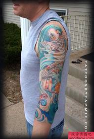 patrón de tatuaje de spray de calamar de brazo