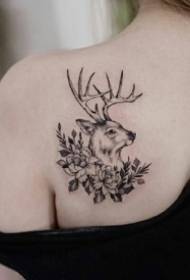 麋鹿 Tatueringsarbeten_14 djurälg tatueringsmönster