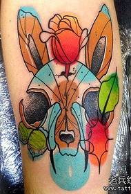 recomendar un hermoso patrón de tatuaje animal abstracto