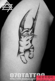 симпатична мачка шема за тетоважа што ја сакаат девојчињата