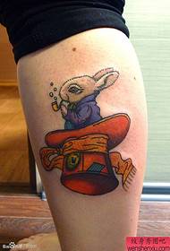 მოწევა კურდღლის bunny tattoo ნიმუში