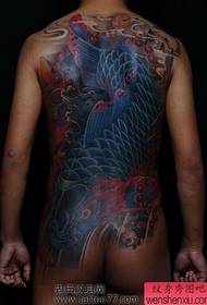 klasikinis populiarus visiškai nugaros kalmarų tatuiruotės modelis
