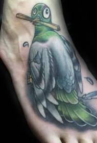 un gruppo di opere d'arte del tatuaggio di piccione animale funziona