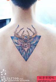 πίσω δημοφιλές μοτίβο τατουάζ pop elk