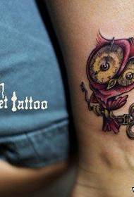 leg ချစ်စရာနှင့်အလွန်ချစ်စရာဇီးကွက် tatoo ပုံစံ