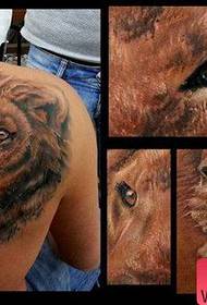 boys shoulders handsome cool color lion head tattoo pattern