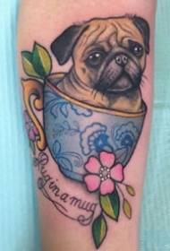 una serie di tatuaggi per animali domestici personalizzati per animali domestici