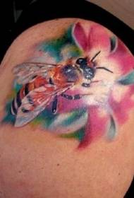 olkapää värikäs ja mehiläinen ja kukka tatuointi malli