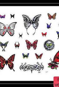 patrón de tatuaje de mariposa de color