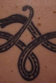 wąż czarny wzór tatuażu
