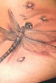 super realistlik dragonfly tätoveeringu muster