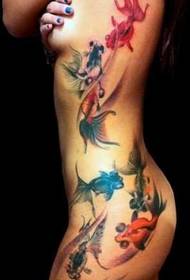 midja färg guldfisk tatuering mönster