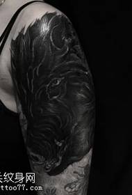 Skulder sort panter tatoveringsmønster