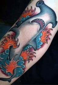 panangan warna lami tina corak tato hammerhead hiu pola