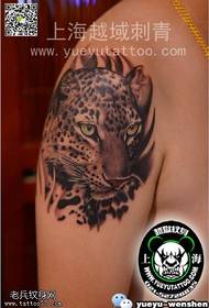 shoulder leopard tattoo pattern