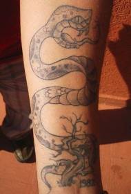 Μαύρο γκρι φίδι και νεκρό μοτίβο τατουάζ δέντρου