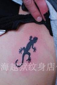 cute totem gecko tattoo pattern