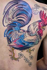 un tatuatge de polla gran de color és òbviament diferent