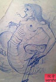en meget cool slange Fin tatoveringsmanuskript