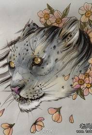 Fashionable handsome leopard head tattoo manuscript