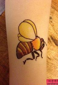 color bee tattoo pattern