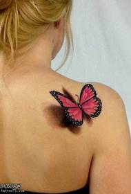 Modellu realistu di tatuaggi di farfalla