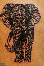 middellyf delikate tatoeëringpatroon vir olifante