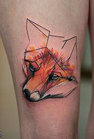 modello di tatuaggio cane dipinto linea coscia
