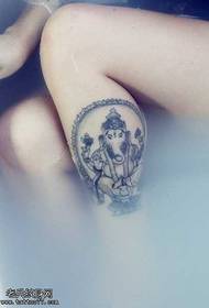 Kāju ziloņa totēma tetovējums