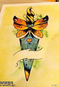Taʻalo taga, fautuaina se laumei butterfly dagger tattoo work
