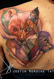 Tetovaný vzor tetování přes lišku