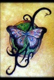 Blå sommerfugl og stamme totem farve tatoveringsmønster