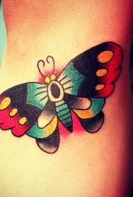Leuke traditionele vlinder tattoo patroon