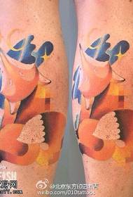 Fox tattoo pattern on the calf