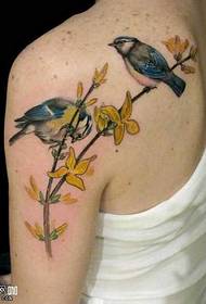 Shoulder bird tattoo pattern