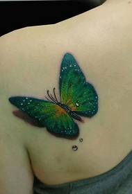 Zadné rameno zelené motýľ tetovanie
