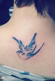Modello tatuaggio piccolo uccello posteriore