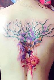 Diversi disegni di tatuaggi di cervo ad acquerello di volta