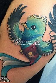 Kalv fågel tatuering mönster