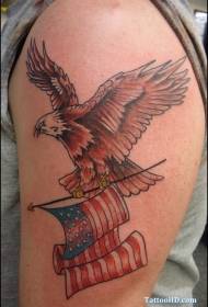 Ang sumbanan sa tattoo sa Eagle nga adunay bandila sa amerikano