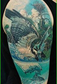Big-armed realistic eagle catching fish tattoo pattern