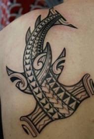 Boy back black line sketch creative fun geometric line fish totem tattoo picture